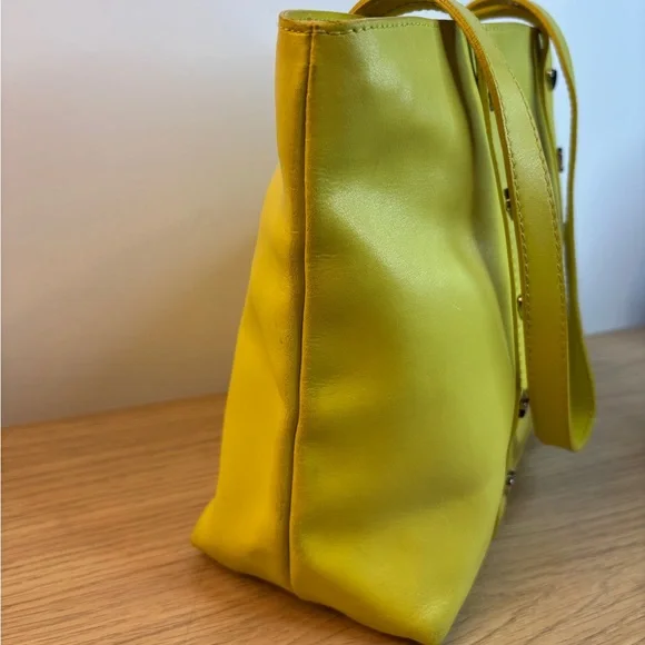 Furla Yellow Leather Tote Bag Made in Italy Heart Star Studded Shoulder Bag - Picture 5 of 14